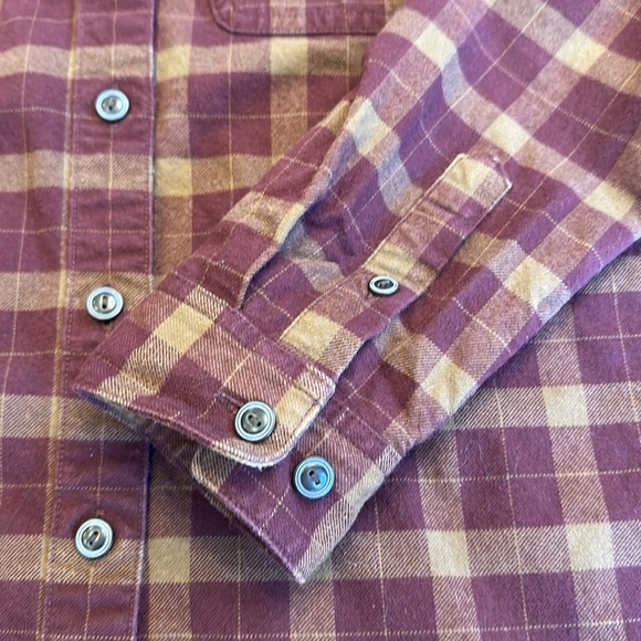 Filson Women’s Alaskan Guide Shirt Rust/Brown Medium - Picture 4 of 7